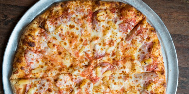 Hawaiian Pizza