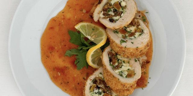 Mediterranean Stuffed Chicken