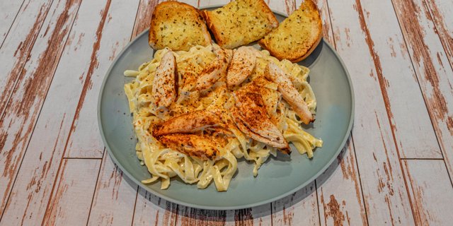 Chicken Alfredo