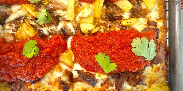 Individual Luau Pizza
