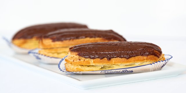 Eclairs