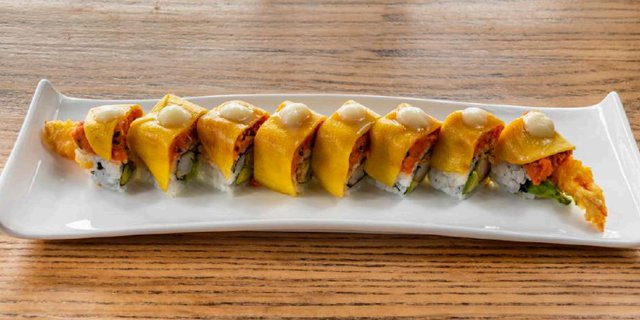 Spicy Mango Roll