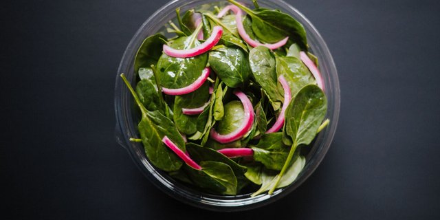 Side Spinach Salad