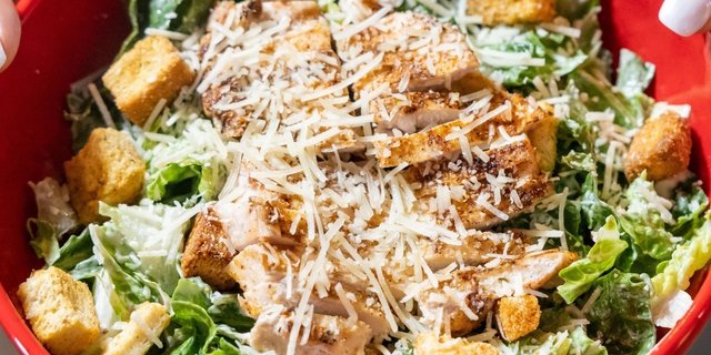 Grilled Chicken Caesar Salad Box