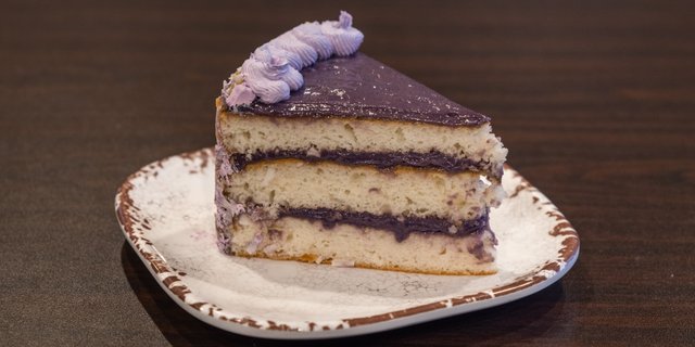 8" Round Ube Haupia Cake