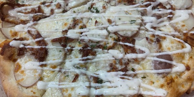 16" Potato, Bacon & Ranch Pizza