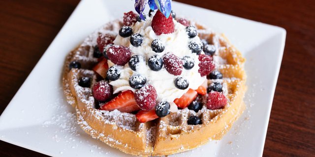 3 Berries Waffle