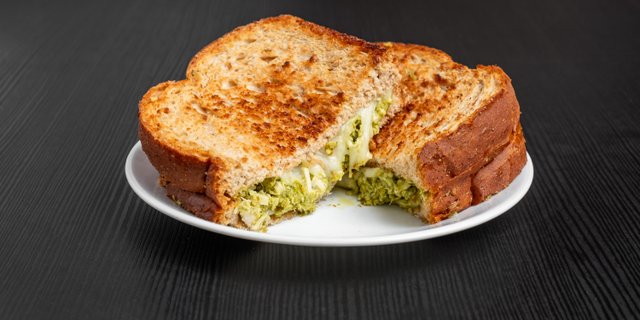 Chicken Pesto Melt Sandwich