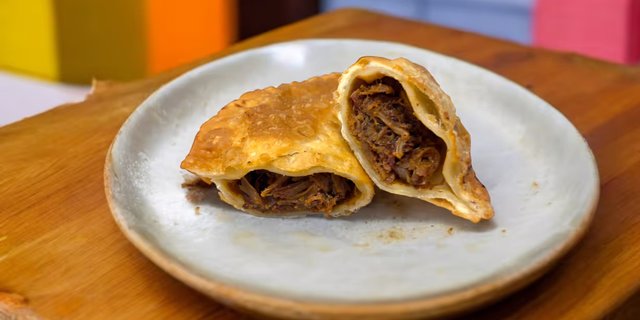 Pulled Pork Empanadas (12)