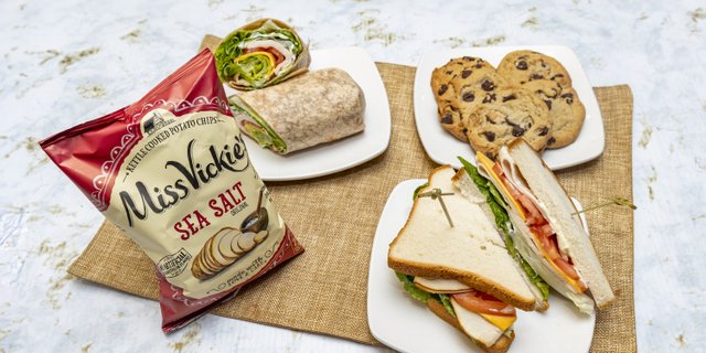Essential Boxed Lunch