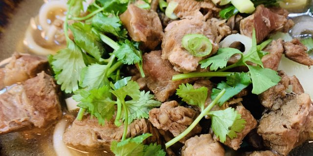 Spicy Braised Lamb Noodle Soup