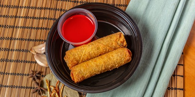 Egg Rolls Tray