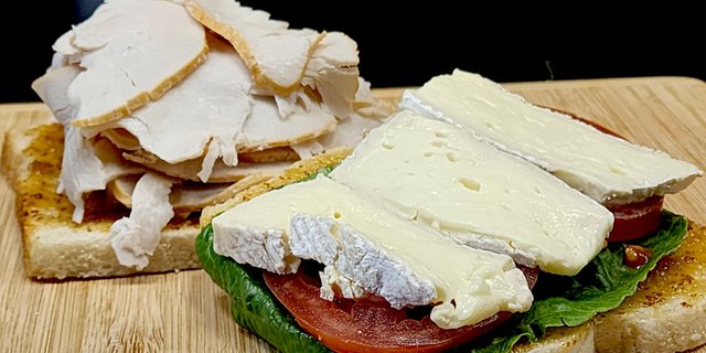 Turkey & Brie Deluxe Box Lunch