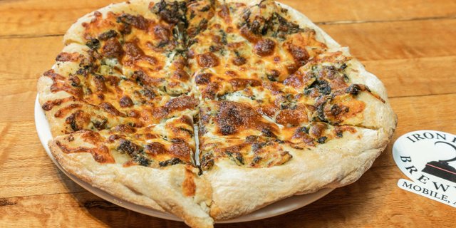 Spinach Artichoke & Bacon Pizza