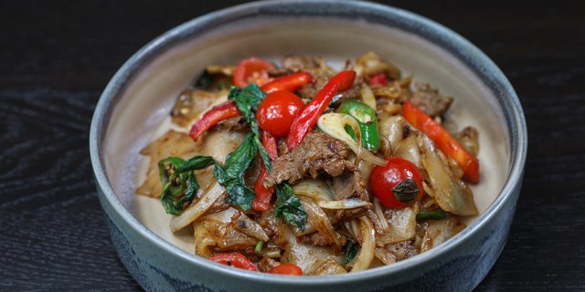 Drunken Noodles Tray