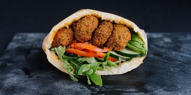 Pesto Falafel Pita