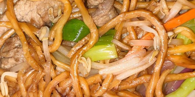 Chicken Lo Mein