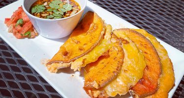 Hungry Palate Bar & Grill