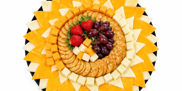Cheese And Cracker Platter