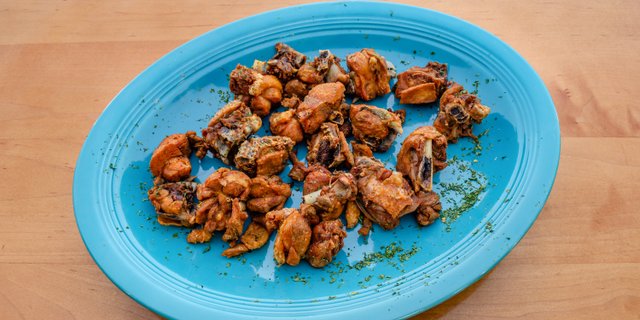 Chicken Chunks w/ Bone / Chicharron de Pollo con Hueso