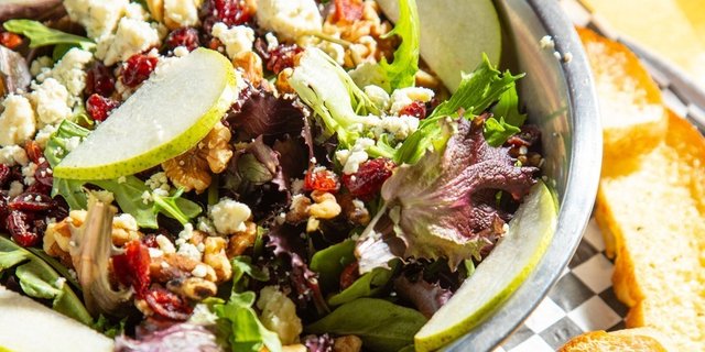 Meaux Jeaux Salad