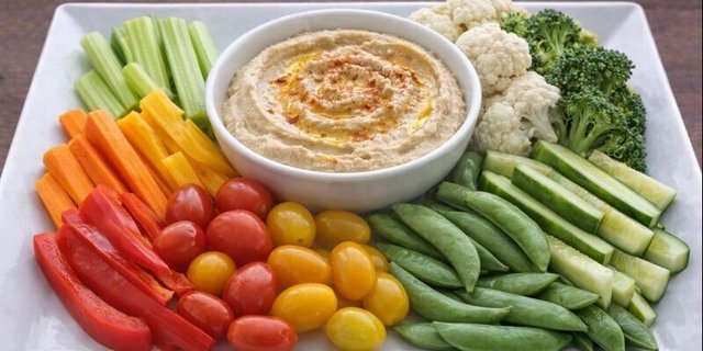 Fresh Crudité & Hummus