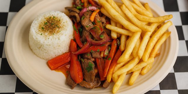 Lomo Saltado