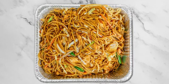 Chicken Lo Mein