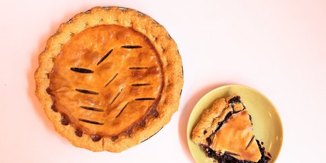 Wild Maine Blueberry 9" Pie