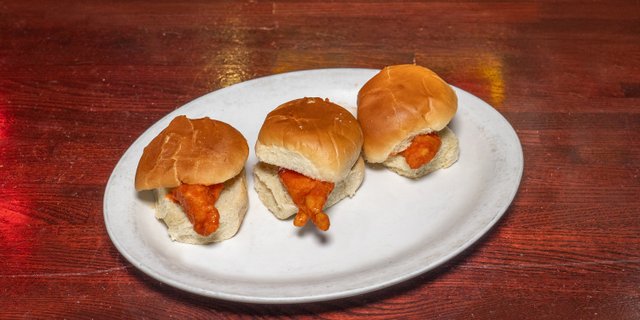 Bang Bang Chicken Sliders