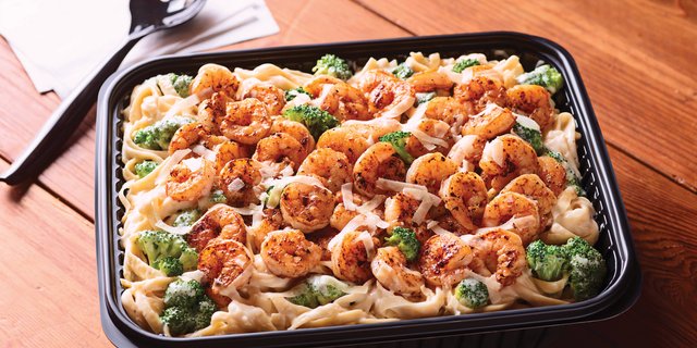 Classic Broccoli Shrimp Alfredo