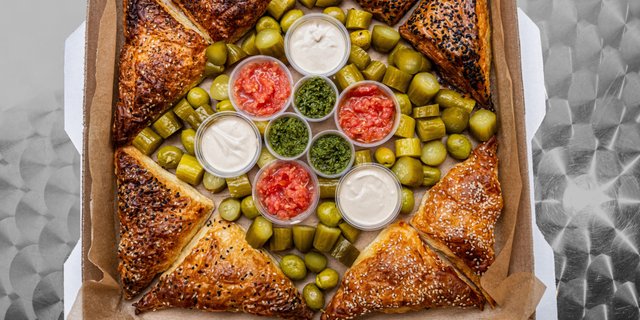 Mixed Bureka Party Box