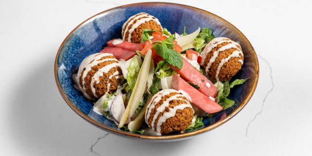 Falafel Salad