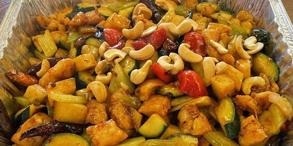 Cashew Kung Pao Chicken Party Tray