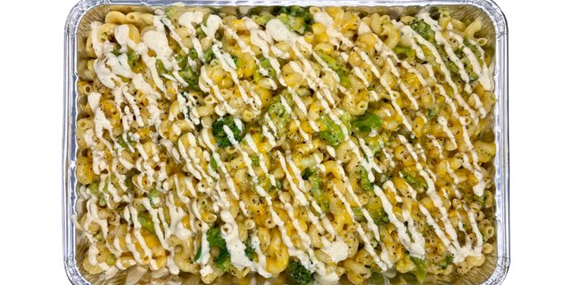 Broccoli Cheddar Loaded Mac N Cheese Pans