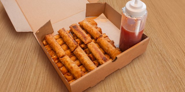 Crispy Pork Egg Roll Box