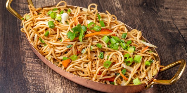 Egg Hz Special Spicy Chowmein