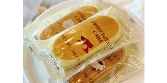 Dozen Mini Cakes Box