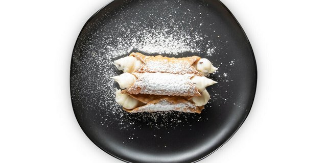 Small Cannoli