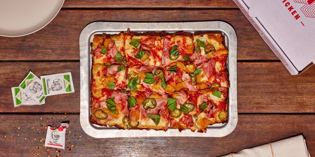 Detroit-Style Spicy Hawaiian Pizza