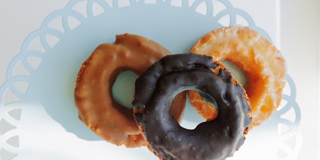 Old-Fashioned Chocolate Glaze Donut