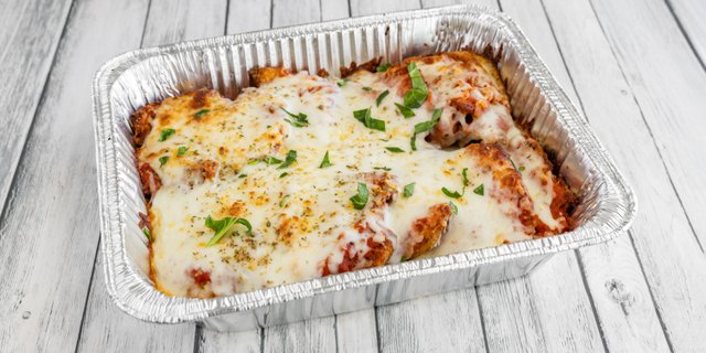 Chicken Parmigiana w/ Pasta