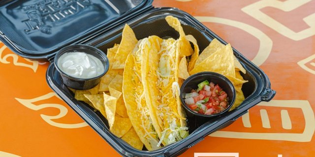 Dos Classic Chicken Tacos