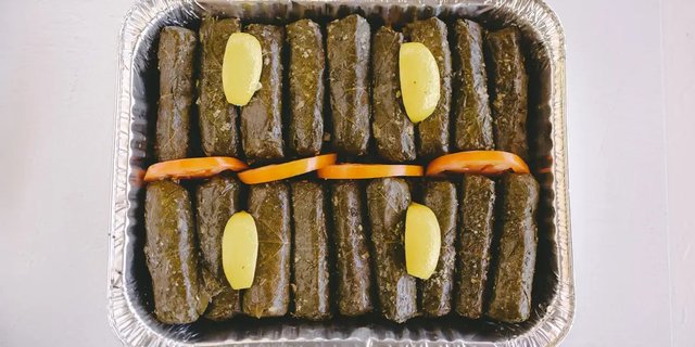 Meat Grape Leaves Tray