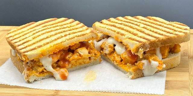 It’s Hot in Buffalo Panini Boxed Lunch