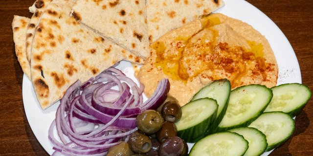 Roasted Garlic Hummus