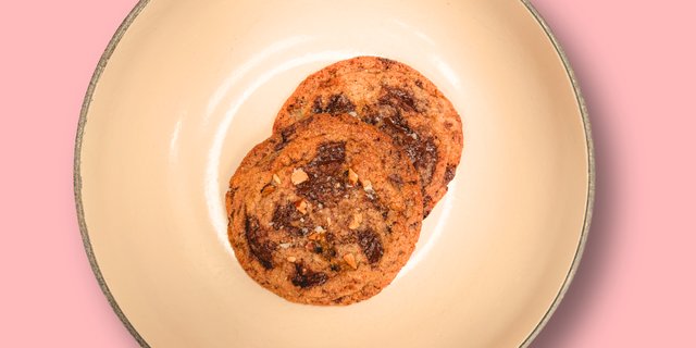 Almond Roca Chocolate Chip Cookie
