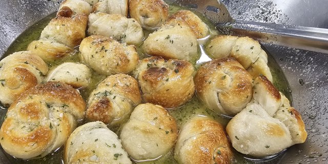 Garlic Knots