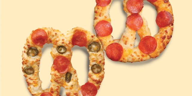 Baked Jalapeño Cheese Pretzel