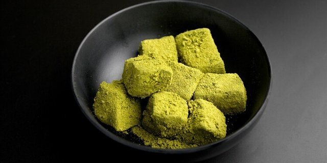 Matcha Wasabi Mochi Tray